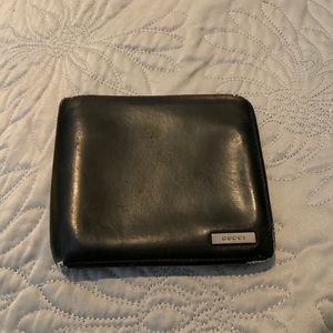 Men’s used Gucci wallet